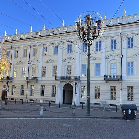 Corte Des Ambrois By Apartments To Art Торино Екстериор снимка