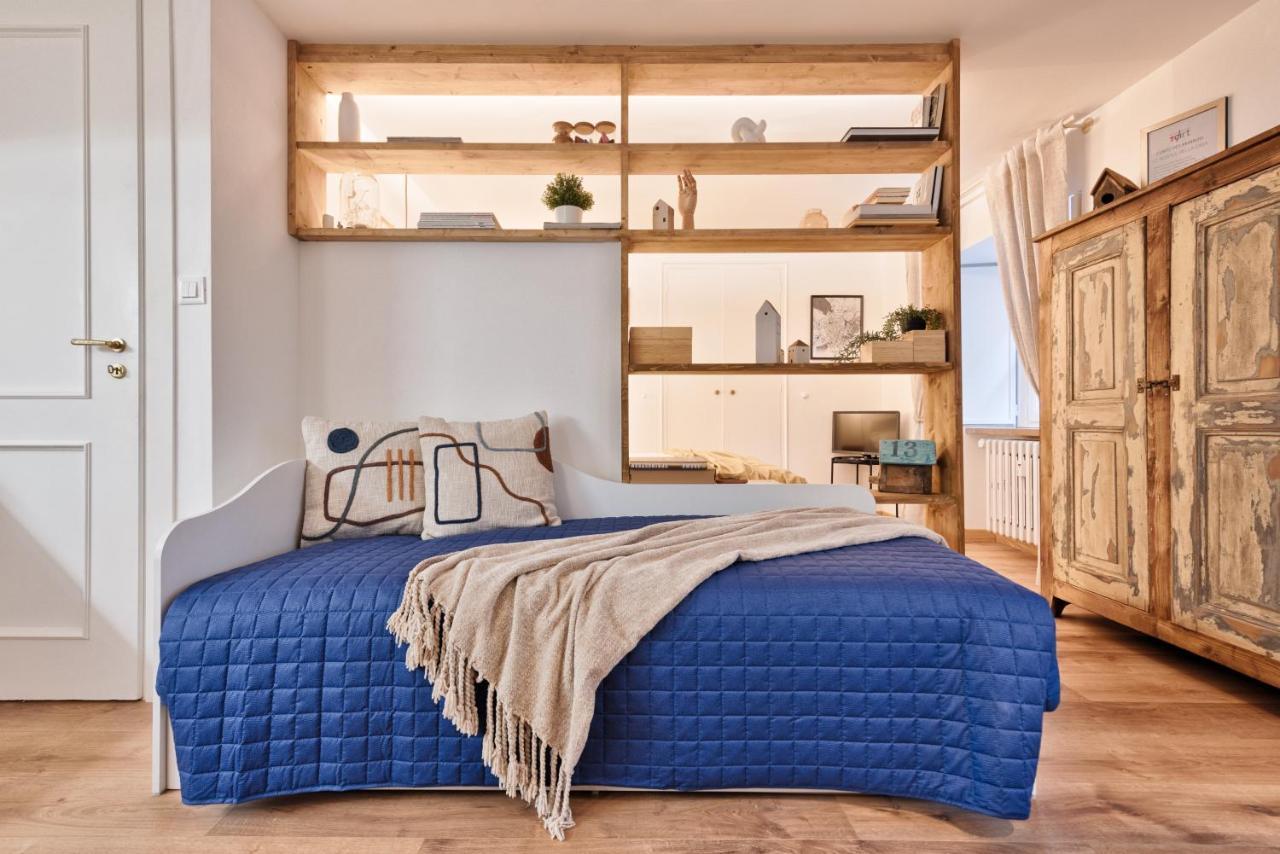 Corte Des Ambrois By Apartments To Art Торино Екстериор снимка