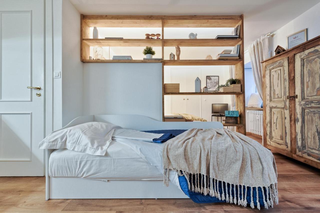 Corte Des Ambrois By Apartments To Art Торино Екстериор снимка