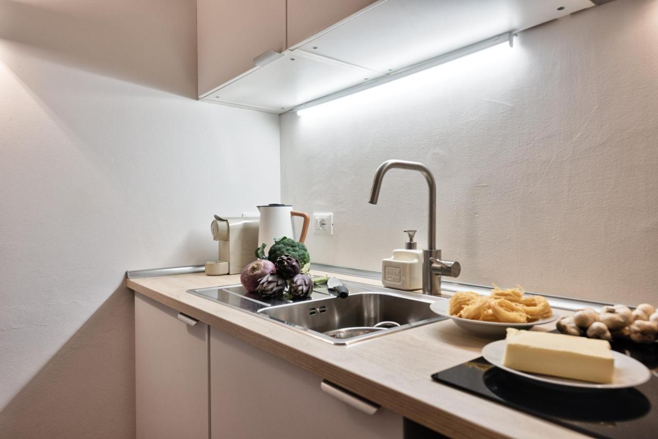 Corte Des Ambrois By Apartments To Art Торино Екстериор снимка